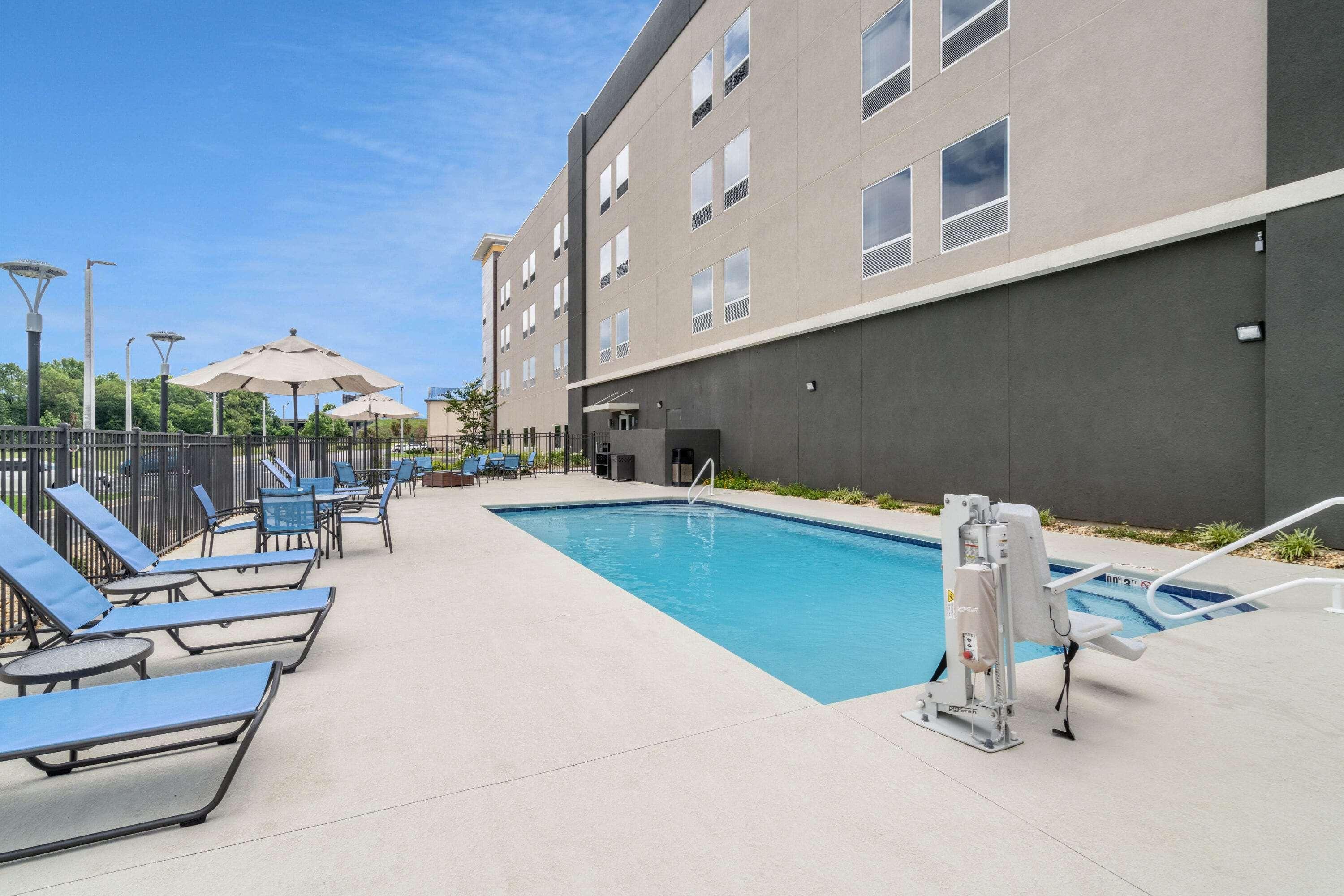 La Quinta Inn & Suites By Wyndham Tifton Exterior foto